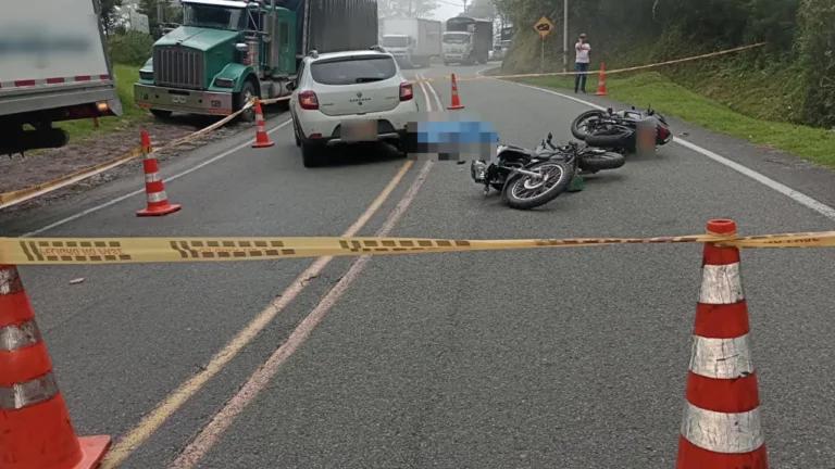 Mujer que se movilizaba en moto murió en un accidente registrado en la vía La Pintada – Medellín