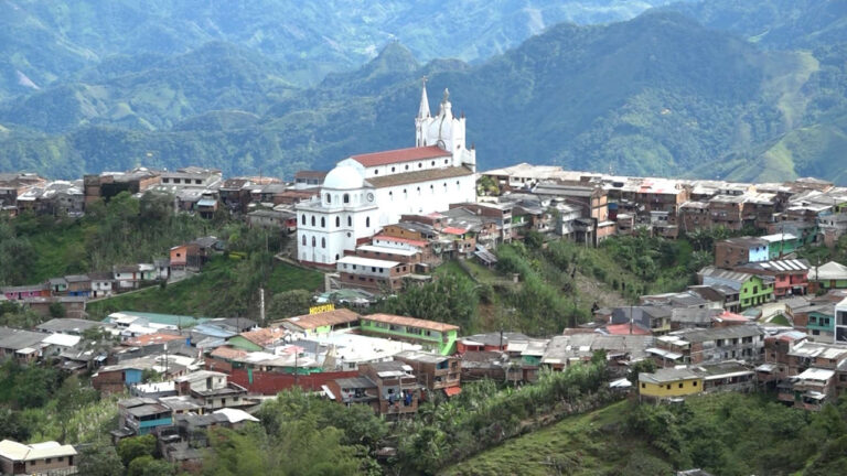 Mujer asesinada en Nariño, Antioquia, dejó dos hijos: autoridades avanzan en las investigaciones