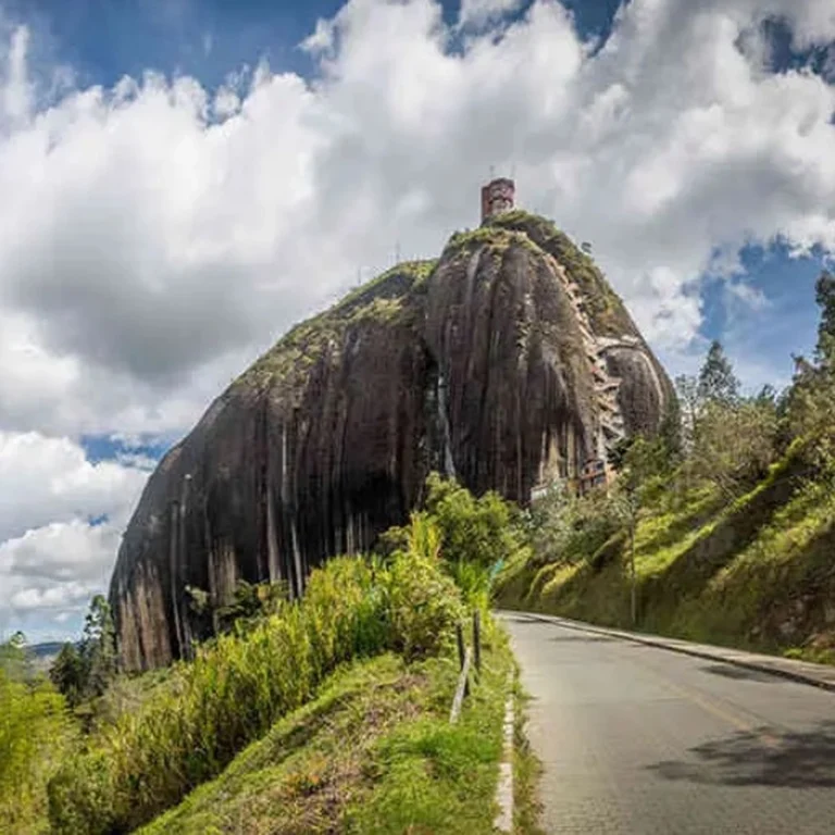 La Piedra del Peñol cumple 70 Años: Únete a la gran fiesta de conmemoración este 16 de Julio