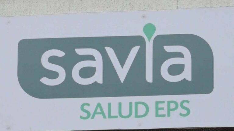 Savia Salud: un debate constante que para muchos, continúa en riesgo