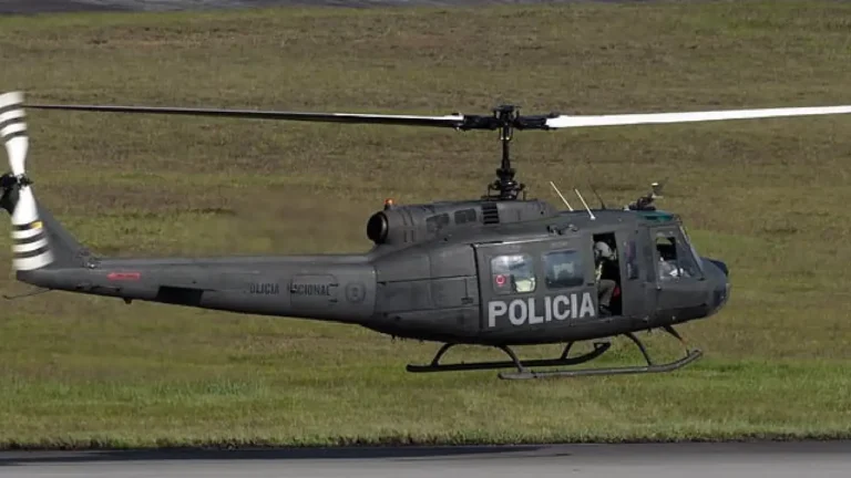 Grupos armados atacaron helicóptero donde se movilizaban policías que hacían operativos en Anorí