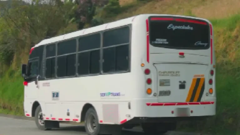 ¡Ahora sí, a estudiar seguro! En La Unión estudiantes contarán por primera vez con transporte escolar gratuito